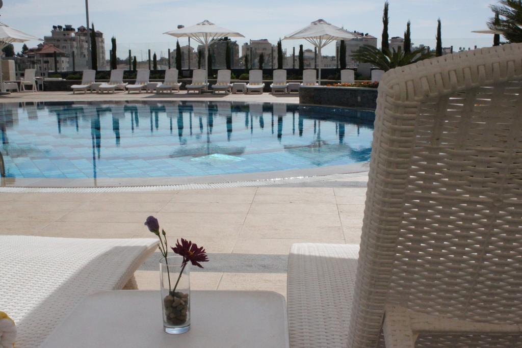 Grand Park Hotel Rámaláh Exteriér fotografie